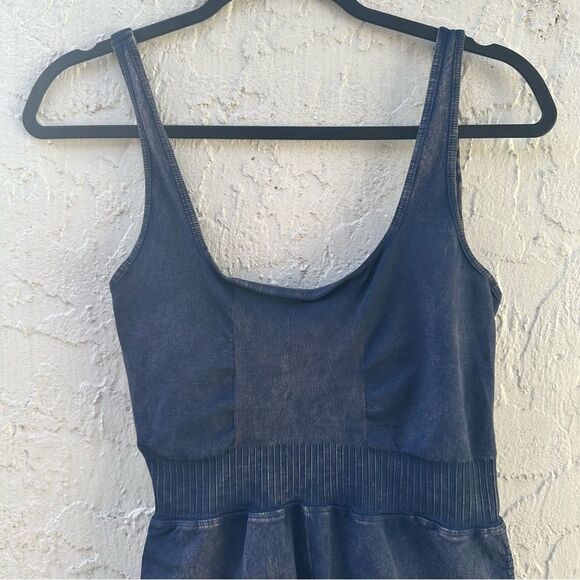 FREE PEOPLE Movement Romper Runsie Women Size M/L Good Karma Gray Yoga Athletic - Picture 3 of 9